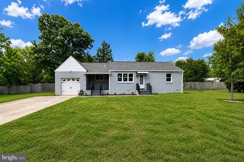 6601 Horseshoe Rd, Clinton, MD 20735
