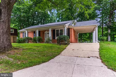 12204 Kinloch Ct, Marlboro, MD 20772
