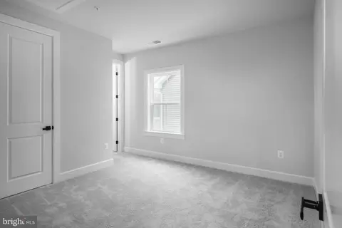 6556 Clubhouse Dr, Laurel, MD 20708 photo 20