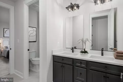6556 Clubhouse Dr, Laurel, MD 20708 photo 17