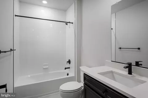 6556 Clubhouse Dr, Laurel, MD 20708 photo 25