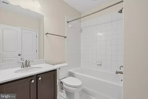 Bath - 12200 Authur Ct, Brandywine, MD 20613 photo 5 of 5