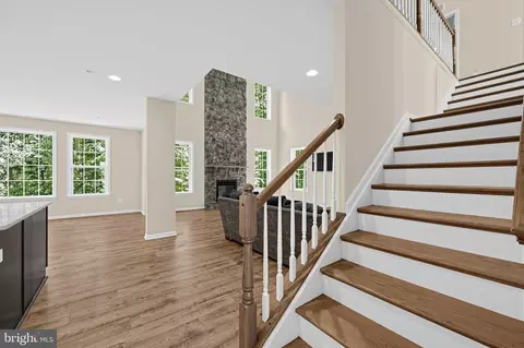 Entry Way - 12200 Authur Ct, Brandywine, MD 20613 photo 3 of 6