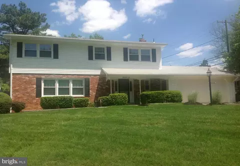5806 Huntland Rd, Temple Hills, MD 20748