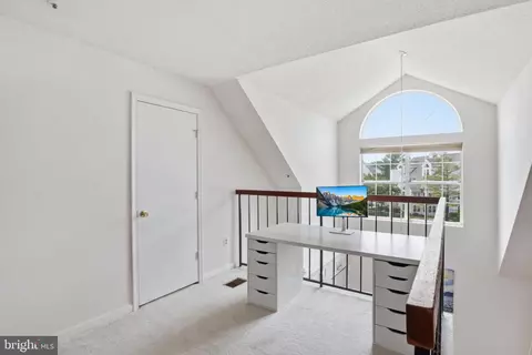Entry Way - 14124 Bowsprit Ln #809, Laurel, MD 20707 photo 1 of 1