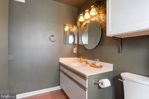 Bath - 14124 Bowsprit Ln #809, Laurel, MD 20707 photo 2 of 2