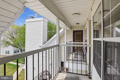 Exterior - 14124 Bowsprit Ln #809, Laurel, MD 20707 photo 5 of 7