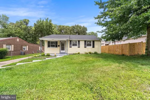 7832 Fiske Ave, Lanham, MD 20706