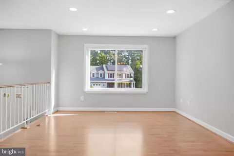 Living - 9136 Mchenry Ln, Lanham, MD 20706 photo 2 of 5