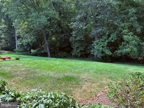 8808 Montpelier Dr, Laurel, MD 20708 photo 3