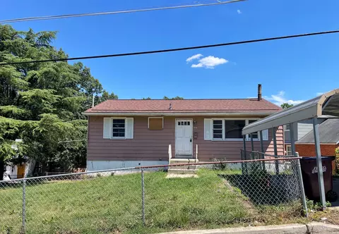 Exterior - 416 Clovis Ave, Capitol Heights, MD 20743 photo 2 of 4