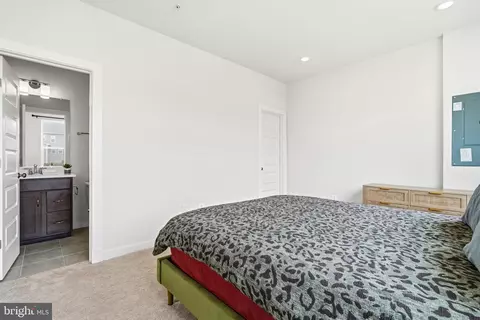 Bedroom - 16007 Hyde Park Pl, Bowie, MD 20716 photo 3 of 9