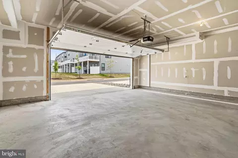 Entry Way - 16007 Hyde Park Pl, Bowie, MD 20716 photo 25 of 27