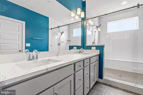 Bath - 16007 Hyde Park Pl, Bowie, MD 20716 photo 1 of 3