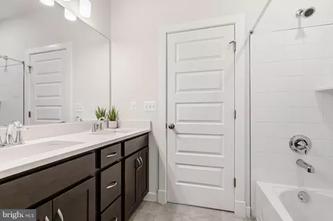 Entry Way - 16007 Hyde Park Pl, Bowie, MD 20716 photo 18 of 27