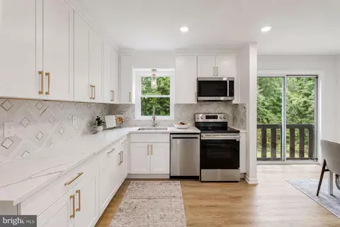 2406 Timbercrest Dr, District Heights, MD 20747