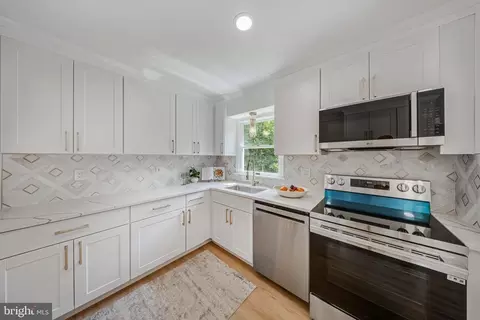 2406 Timbercrest Dr, District Heights, MD 20747