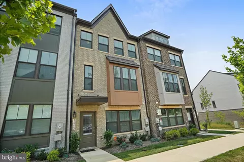 3443 Carnaby St, Hyattsville, MD 20782