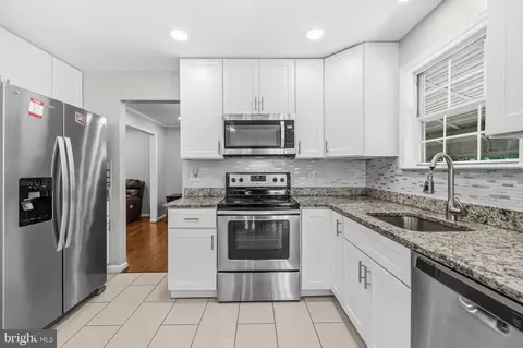 Kitchen - 8707 Delphi Dr, Clinton, MD 20735 photo 1 of 4