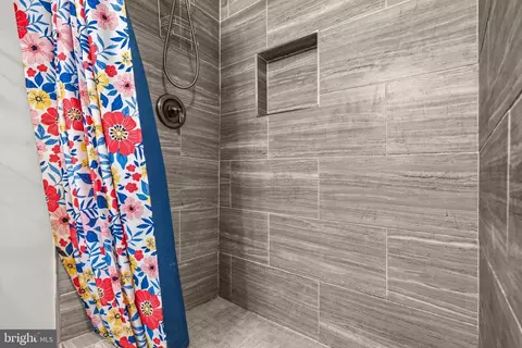 Bath - 8707 Delphi Dr, Clinton, MD 20735 photo 4 of 4