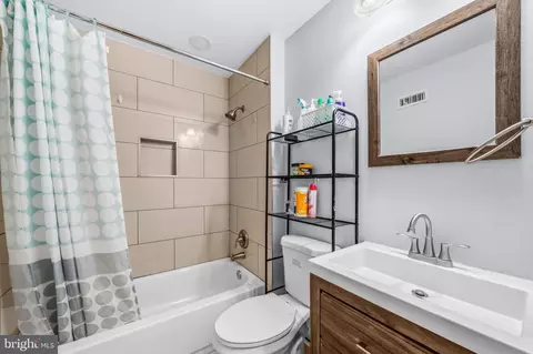 Bath - 8707 Delphi Dr, Clinton, MD 20735 photo 2 of 4