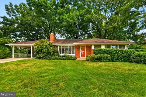 11619 35th Pl, Beltsville, MD 20705