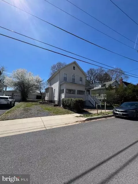 3107 Upshur St, Mount Rainier, MD 20712