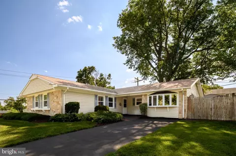 2416 Kinderbrook Ln, Bowie, MD 20715