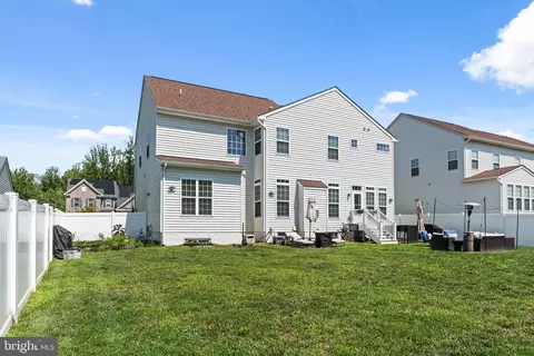 Exterior - 5809 Mcintosh Pl, Brandywine, MD 20613 photo 4 of 9