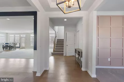Entry Way - 5809 Mcintosh Pl, Brandywine, MD 20613 photo 3 of 15