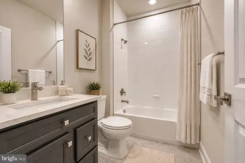 Bath - 1780 Mill Branch Dr, Laurel, MD 20708 photo 1 of 1