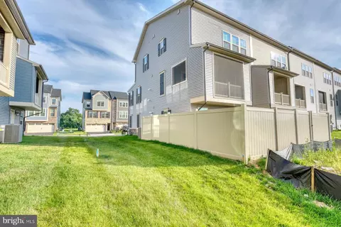Exterior - 1780 Mill Branch Dr, Laurel, MD 20708 photo 4 of 5