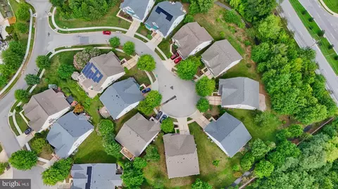 View/Area - 7408 Forests Edge Ct, Laurel, MD 20707 photo 4 of 6