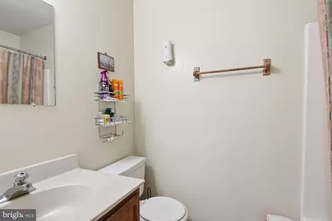 Bath - 7205 Split Rail Ln, Laurel, MD 20707 photo 3 of 3