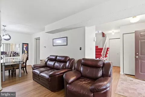 Entry Way - 7205 Split Rail Ln, Laurel, MD 20707 photo 3 of 4