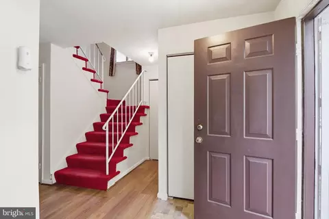 Entry Way - 7205 Split Rail Ln, Laurel, MD 20707 photo 2 of 4