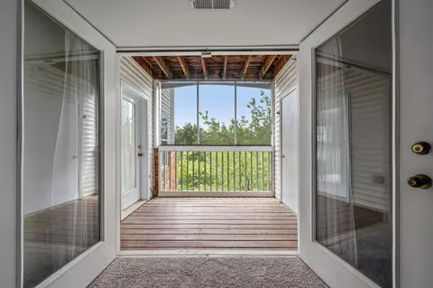 6600 Lake Park Dr #204, Greenbelt, MD 20770