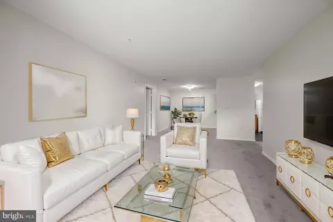 6600 Lake Park Dr #2H, Greenbelt, MD 20770