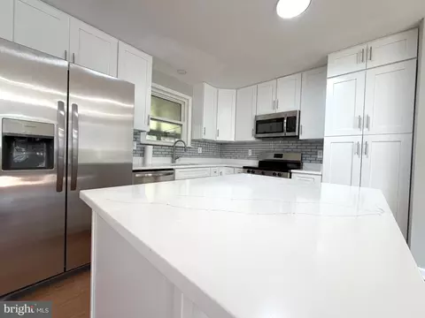 Kitchen - 2402 Joseph Dr, Clinton, MD 20735 photo 5 of 7