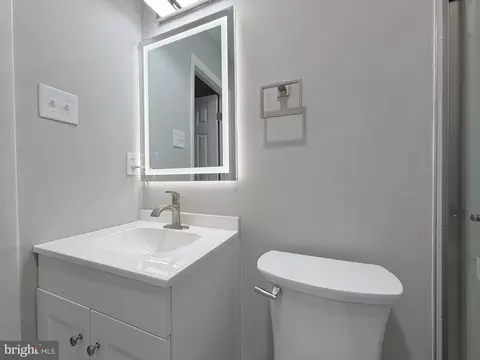 Bath - 2402 Joseph Dr, Clinton, MD 20735 photo 2 of 7