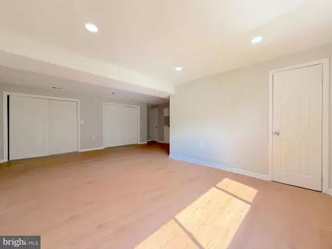 Living - 2402 Joseph Dr, Clinton, MD 20735 photo 6 of 6