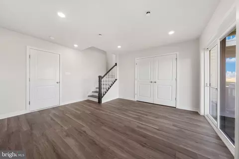 Living - 15000 Sapmoss Ln, Brandywine, MD 20613 photo 5 of 5