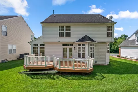 Exterior - 4304 Medallion Dr, Silver Spring, MD 20904 photo 3 of 7