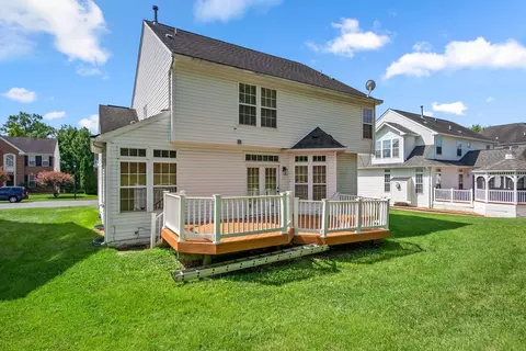 Exterior - 4304 Medallion Dr, Silver Spring, MD 20904 photo 5 of 7