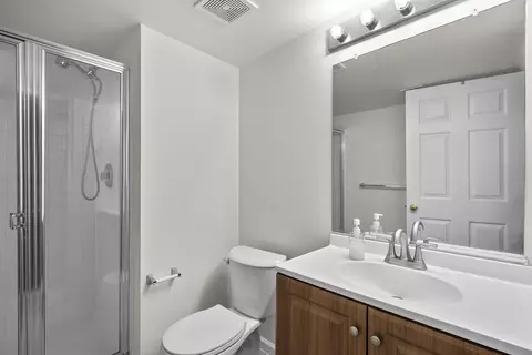 Bath - 4304 Medallion Dr, Silver Spring, MD 20904 photo 6 of 7