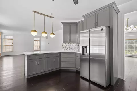 Kitchen - 4304 Medallion Dr, Silver Spring, MD 20904 photo 6 of 9