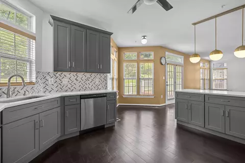 Kitchen - 4304 Medallion Dr, Silver Spring, MD 20904 photo 5 of 9