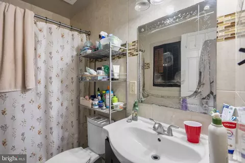 Bath - 9120 5th St, Lanham, MD 20706 photo 2 of 3
