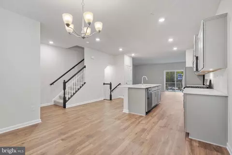 Entry Way - 8709 Cherrybark Rd, Clinton, MD 20735 photo 9 of 21