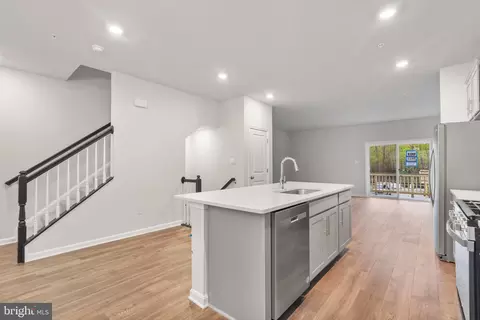 Entry Way - 8709 Cherrybark Rd, Clinton, MD 20735 photo 5 of 21